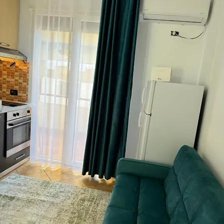 Front Superior Forest