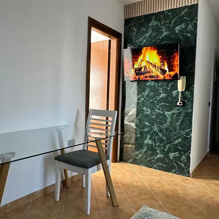 Front Superior Forest Appartement Durrës