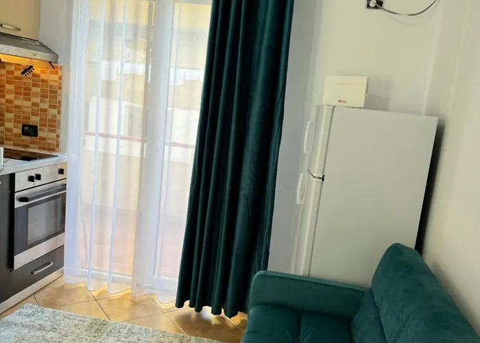 Front Superior Forest